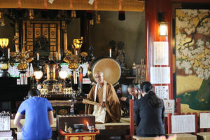 בתוך מקדש בנטן-דו