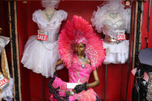 שמלה לרקדנית