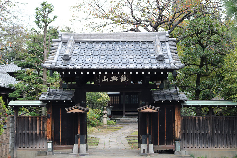 שער למקדש רינקוג'י בינאקה