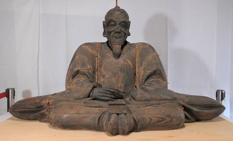 פסל נדיר של טויוטומי הידיושי