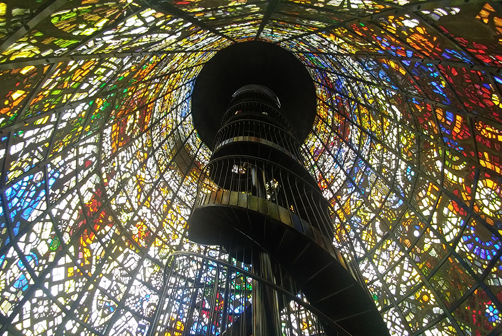מיצג Symphonic Sculpture