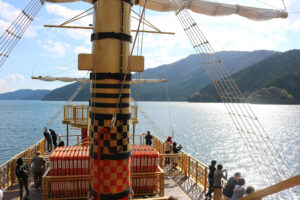 המפלס העליון של הספינה בהאקונה