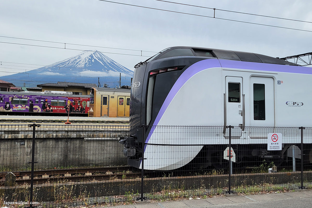 רכבת אקספרס משינג'וקו לפוג'י קוואגוצ'יקו Fuji Excursion