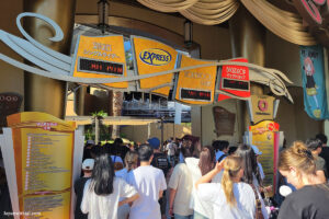 תורים בפארק יוניברסל סטודיו באוסקה