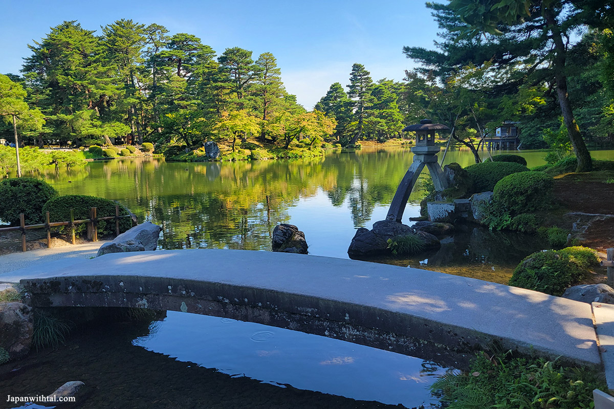 גשר אבן בגן קנרוקואן קנזאווה